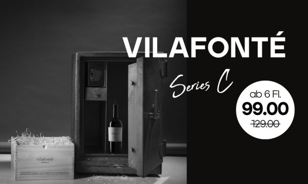 CHF 99.00 instead of 129.00 Top Sale from 6 bottles / 96 Points by Tim Atkin / Complex, full-bodied and dense. Vilafonté Series C from Paarl.
